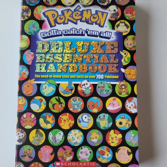 Pokemon Deluxe Essential Handbook: The Need-to-Know Stats on Over 700 Pokemon - Picture 1 of 3